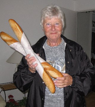 Susan gets her baguette.